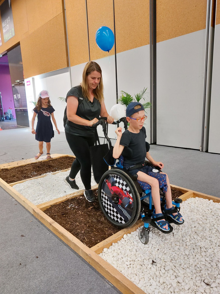 Rollstuhl- und Gehhilfenparcours